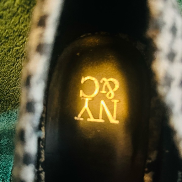 Heels - Picture 4 of 5